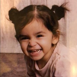 Meet your Posher, Crystal